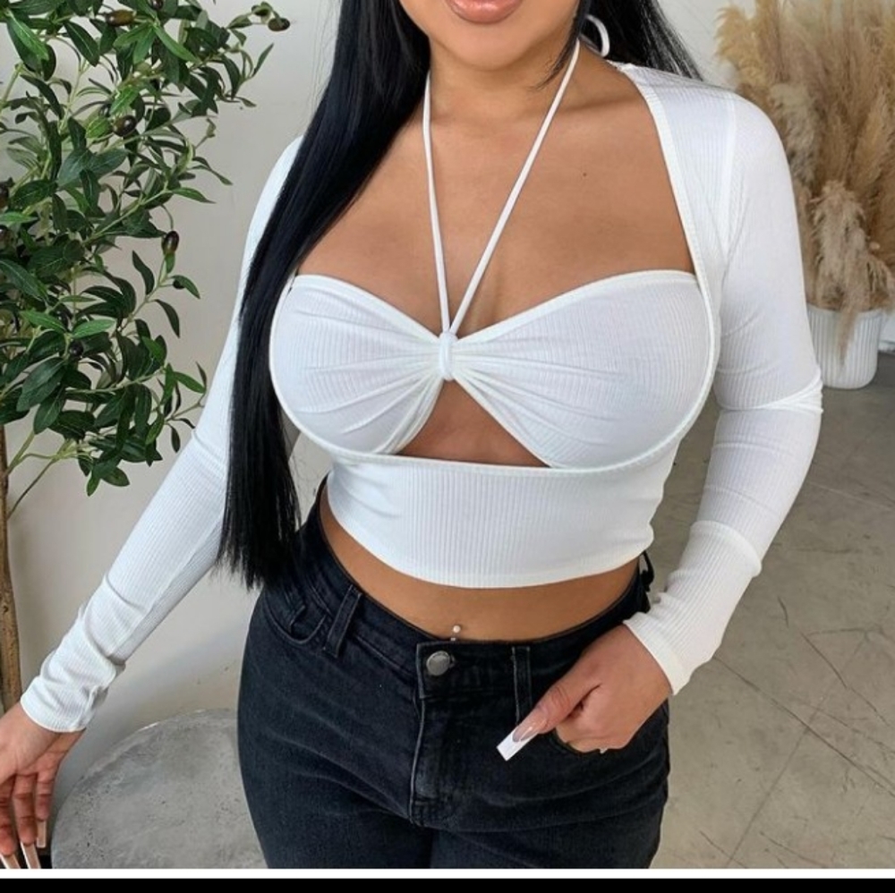 New White Halter/Tie Top Medium